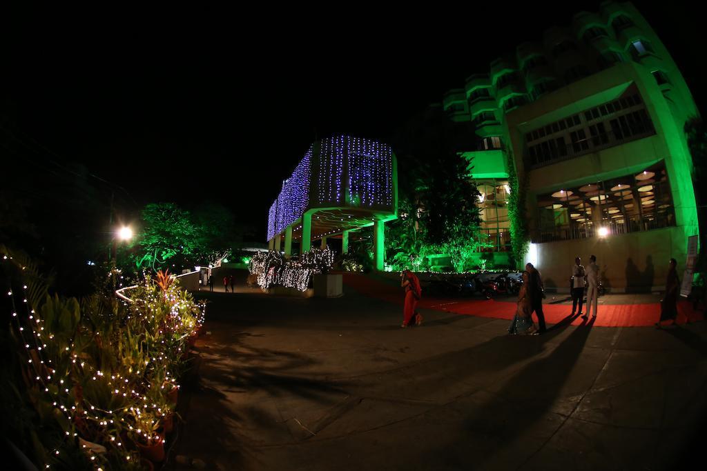 Hotel Paradise - Mysore Dasaprakash Group Eksteriør billede