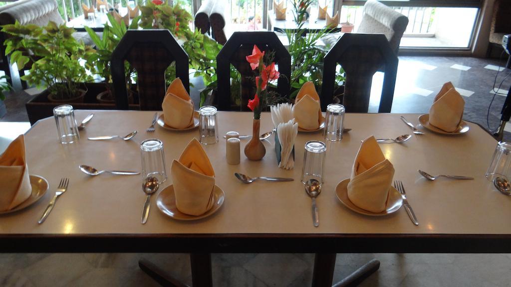 Hotel Paradise - Mysore Dasaprakash Group Eksteriør billede