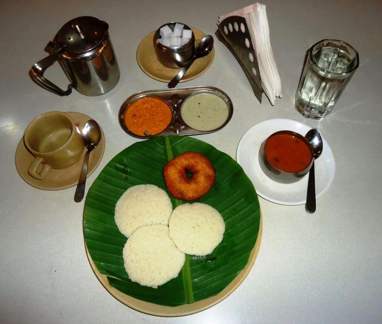 Hotel Paradise - Mysore Dasaprakash Group Eksteriør billede