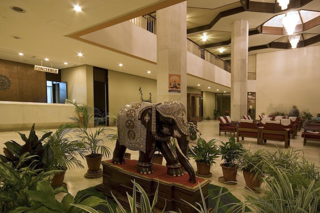 Hotel Paradise - Mysore Dasaprakash Group Eksteriør billede